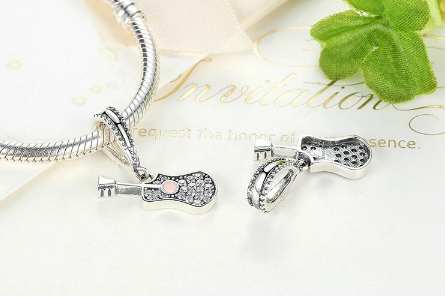 New Musical Instrument Popular Guitar Pendant